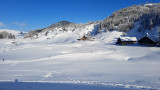 Boucle de la piste verte sur le Plateau de Plaine Joux, au milieu des chalets d'alpage